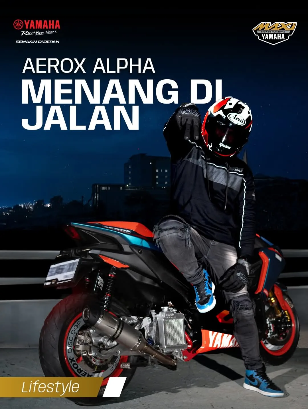 Foto penyerahan motor Yamaha oleh sugeng